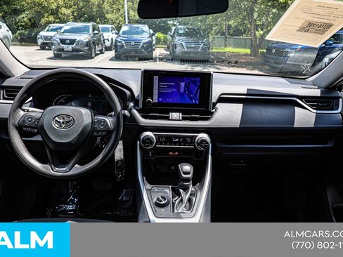 Used 2024 Toyota RAV4 LE AWD/4WD image 23