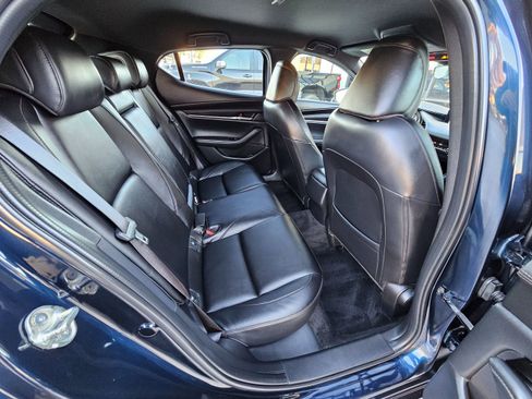 Used 2024 MAZDA MAZDA3 s image 27