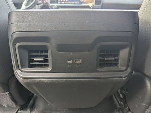 Used 2024 Chevrolet Silverado 2500 LT w/ Convenience Package AWD/4WD image 18
