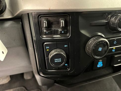 Used 2024 Ford F250 XLT image 26