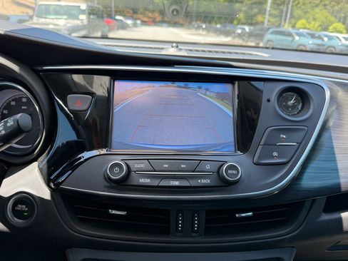 Used 2020 Buick Envision Essence w/ Experience Buick Package AWD/4WD image 18