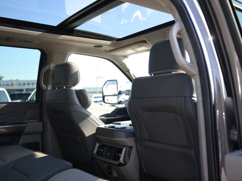 New 2026 Ford F250 Platinum w/ Platinum Plus Package AWD/4WD image 14