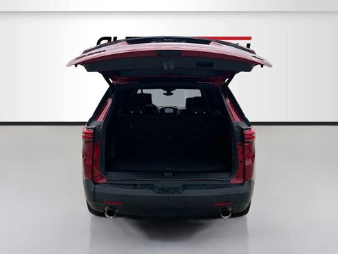 Used 2023 Chevrolet Traverse RS image 27