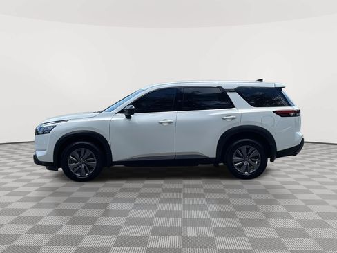 Certified 2025 Nissan Pathfinder S AWD/4WD image 9