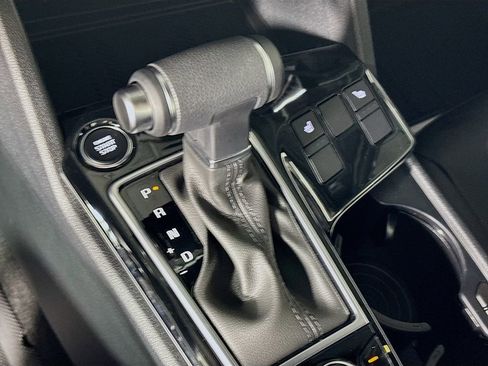 Used 2025 Kia Sportage X-Line image 16