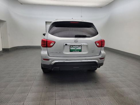 Used 2020 Nissan Pathfinder SV image 6