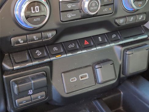 Used 2021 GMC Sierra 1500 SLT image 22