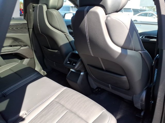 Used 2025 Cadillac Lyriq Sport AWD/4WD image 21