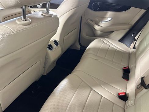 Used 2016 Mercedes-Benz GLC 300 4MATIC image 13