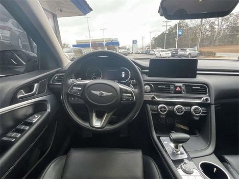Used 2023 Genesis G70 2.0T image 11