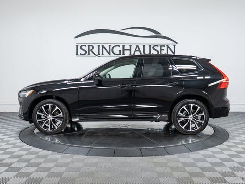 Certified 2025 Volvo XC60 B5 Plus w/ Protection Package Premier image 8