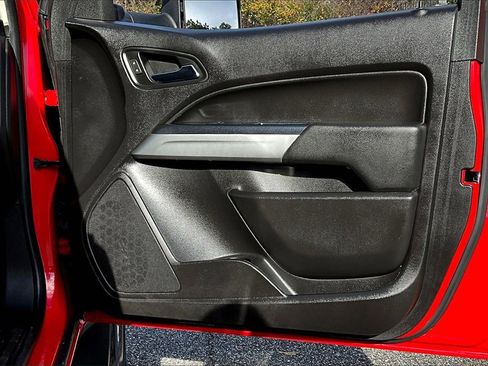 Certified 2018 Chevrolet Colorado LT image 25