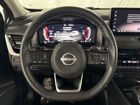 Used 2024 Nissan Rogue SL w/ SL Premium Package FWD image 18