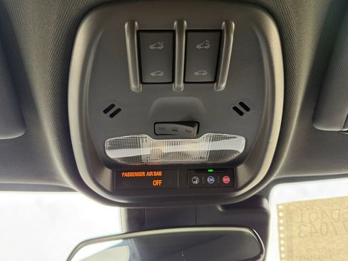 New 2026 Chevrolet Trax RS w/ Sunroof Package FWD image 18