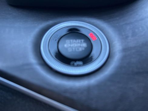 New 2025 Jeep Grand Cherokee Limited w/ Trailer Tow Package image 30