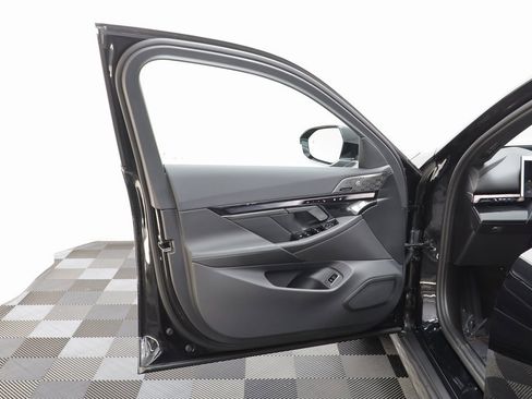 New 2026 BMW 540i xDrive w/ Premium Package image 5