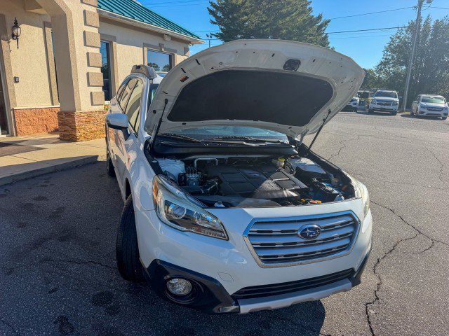 Used 2017 Subaru Outback 3.6R Limited AWD/4WD image 25
