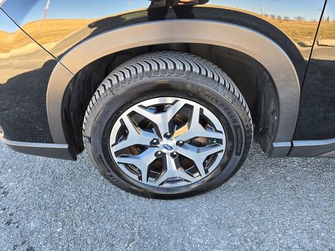 Used 2020 Subaru Forester Premium image 28