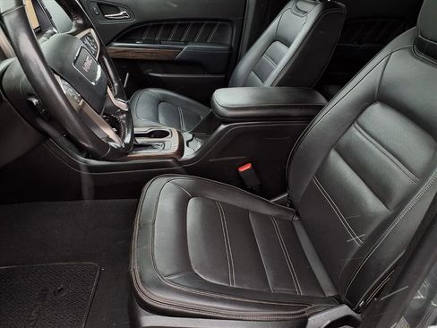 Certified 2021 GMC Canyon Denali image 5