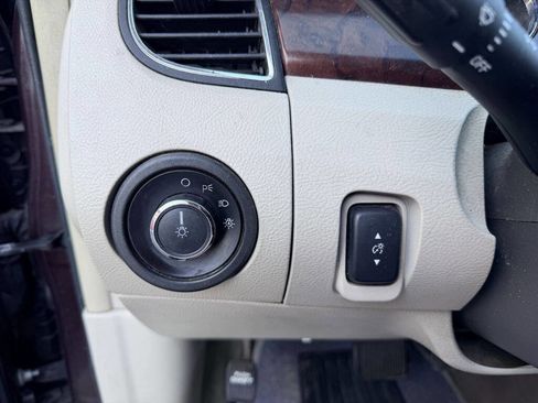 Used 2011 Ford Taurus SEL w/ 201A Rapid Spec Order Code FWD image 13