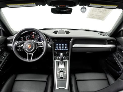 Certified 2018 Porsche 911 Carrera RWD image 22