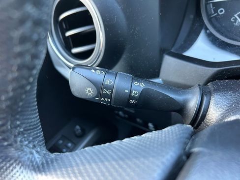 Used 2021 Toyota Tacoma TRD Sport w/ Technology Package AWD/4WD image 22