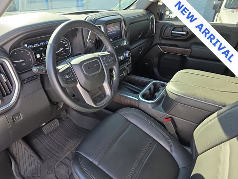 Used 2023 GMC Sierra 2500 Denali w/ Denali Ultimate Package image 11