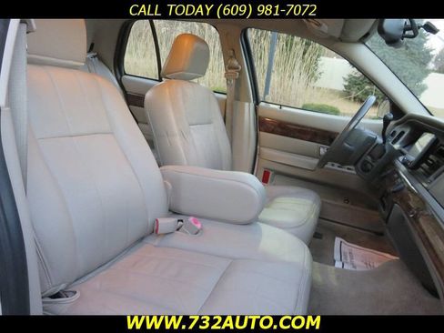 Used 2010 Mercury Grand Marquis LS image 7