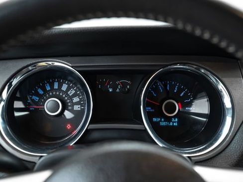 Used 2014 Ford Mustang GT RWD image 26