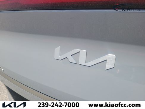 New 2026 Kia EV6 Wind RWD image 10