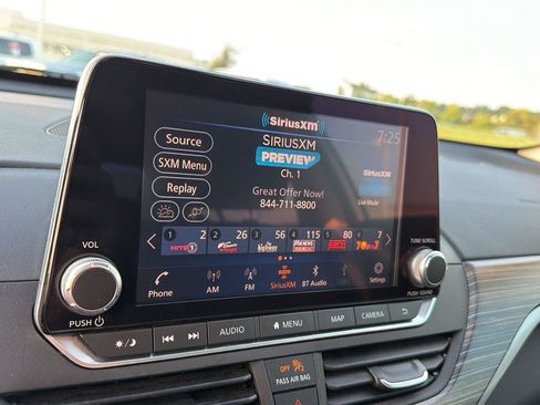 Used 2021 Nissan Altima 2.5 SL FWD image 24