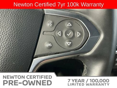Used 2023 Chevrolet Traverse LT FWD image 22