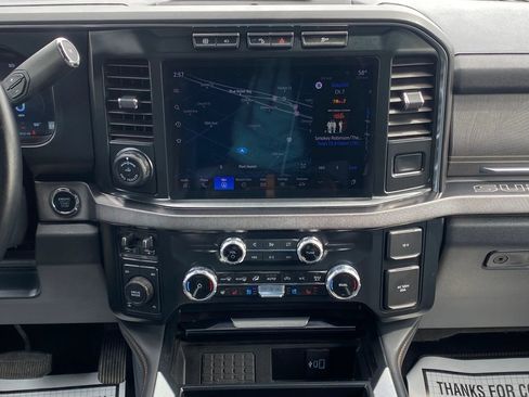Used 2023 Ford F250 Platinum AWD/4WD image 27