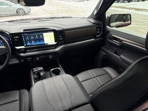 Used 2024 Chevrolet Silverado 1500 High Country w/ Technology Package image 29