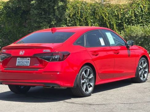 Certified 2025 Honda Civic Sport Touring image 4