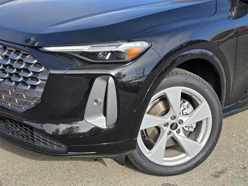 New 2025 Audi Q5 Premium Plus image 9