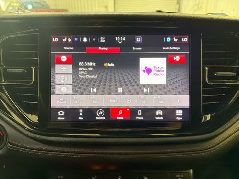 Used 2023 Dodge Durango GT RWD image 17