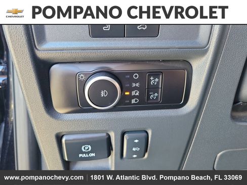 Used 2023 Ford Expedition Limited image 20