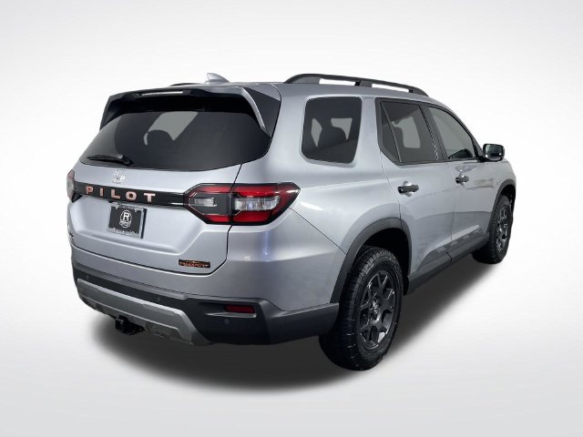 New 2026 Honda Pilot TrailSport image 12