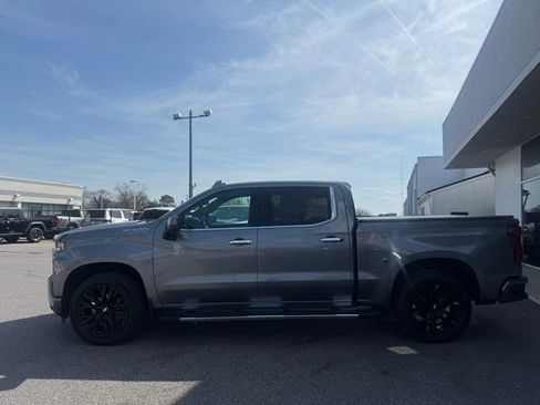 Used 2020 Chevrolet Silverado 1500 High Country w/ Technology Package image 14