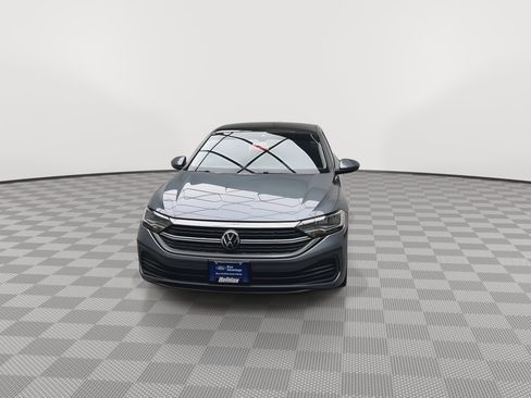 Used 2024 Volkswagen Jetta SE w/ Panoramic Sunroof Package image 35