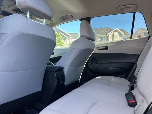 Used 2024 Toyota Corolla Cross LE FWD image 28
