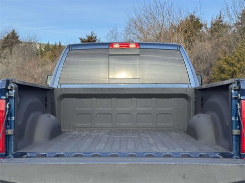 Used 2024 RAM 2500 Big Horn w/ Safety Group image 29