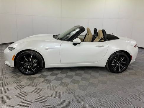 Used 2025 MAZDA MX-5 Miata Grand Touring w/ Weather Package image 48
