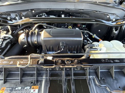 Used 2023 Ford Explorer Limited w/ Equipment Group 301A image 29