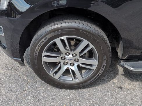 Used 2023 Ford Expedition Max Limited AWD/4WD image 25