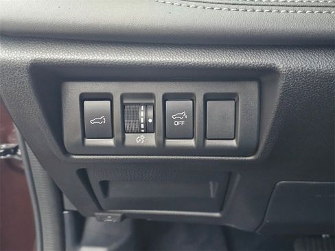 Used 2025 Subaru Outback Touring image 25