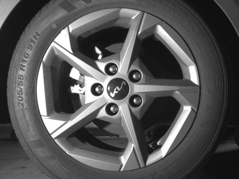 Used 2025 Kia K4 FWD image 13