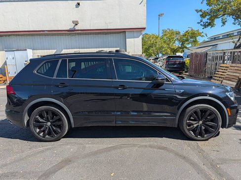 Used 2021 Volkswagen Tiguan SE R-Line AWD/4WD image 2
