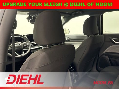 New 2025 Jeep Compass Sport image 17